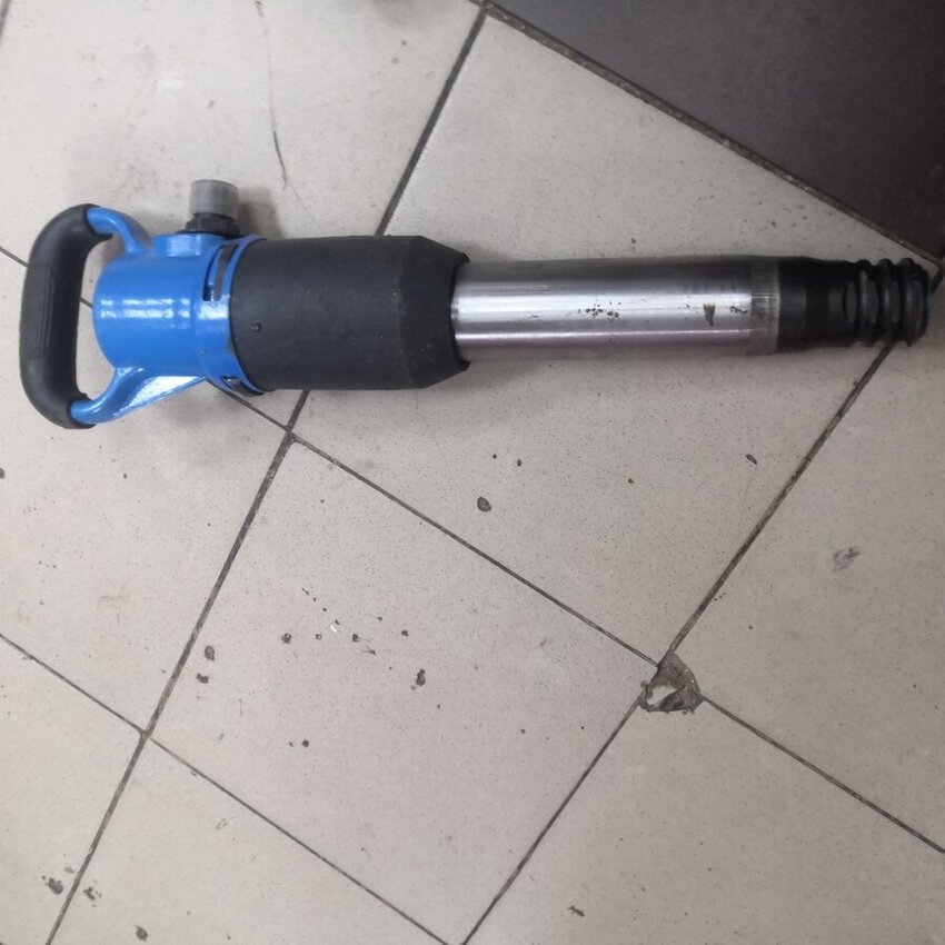 Отбойный молоток синие