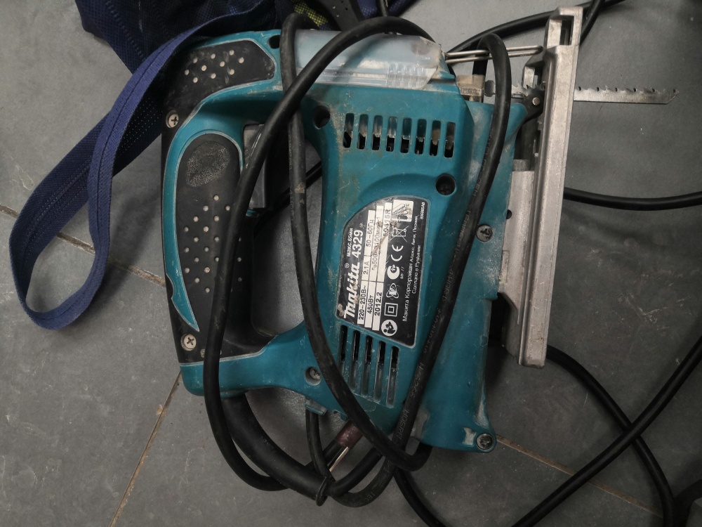 Лобзик Makita 4329