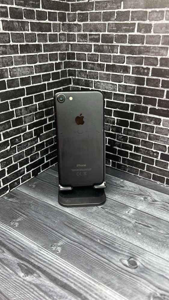Смартфон iPhone 7 32Gb 77%