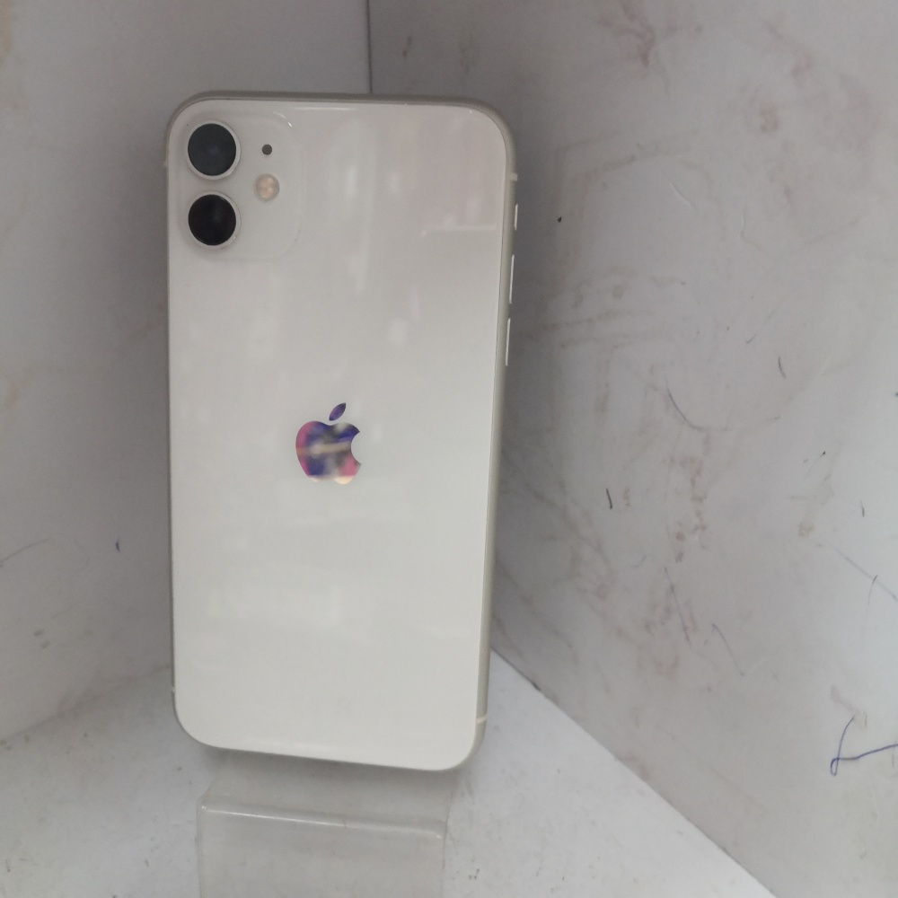 Смартфон iPhone 11 64Gb