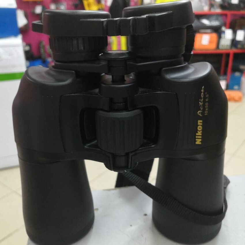 Бинокль nikon action 10x50