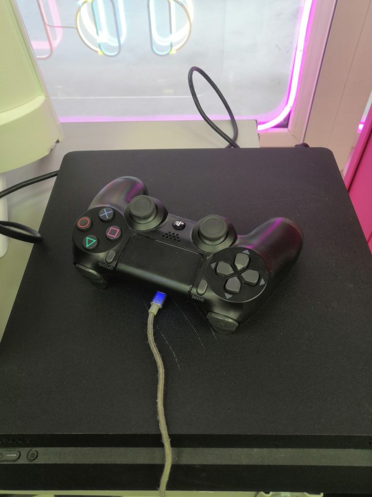 Игровая приставка Sony PlayStation 4 slim 1 tb