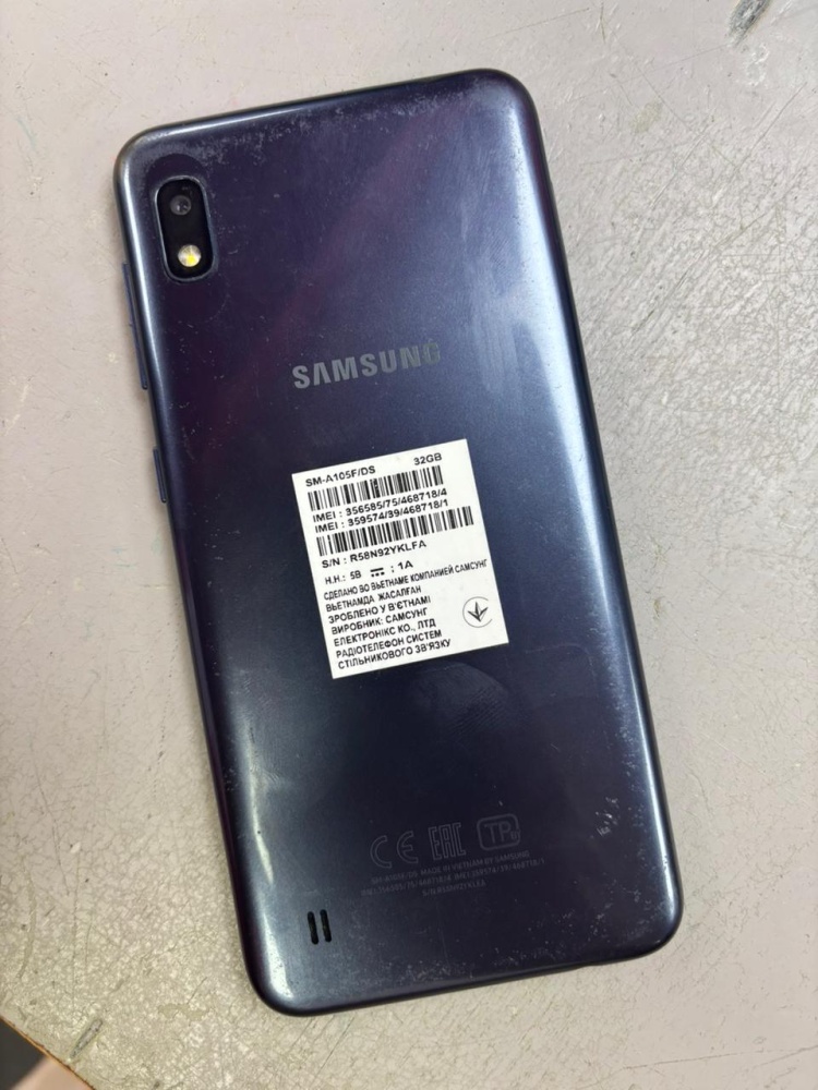 Смартфон Samsung A10 32GB