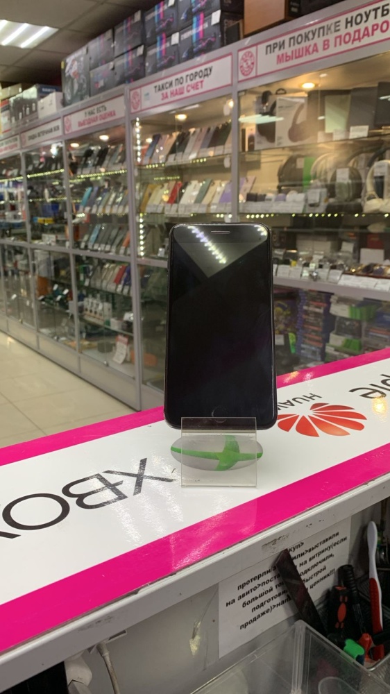 Смартфон iPhone 8+ 128 Gb
