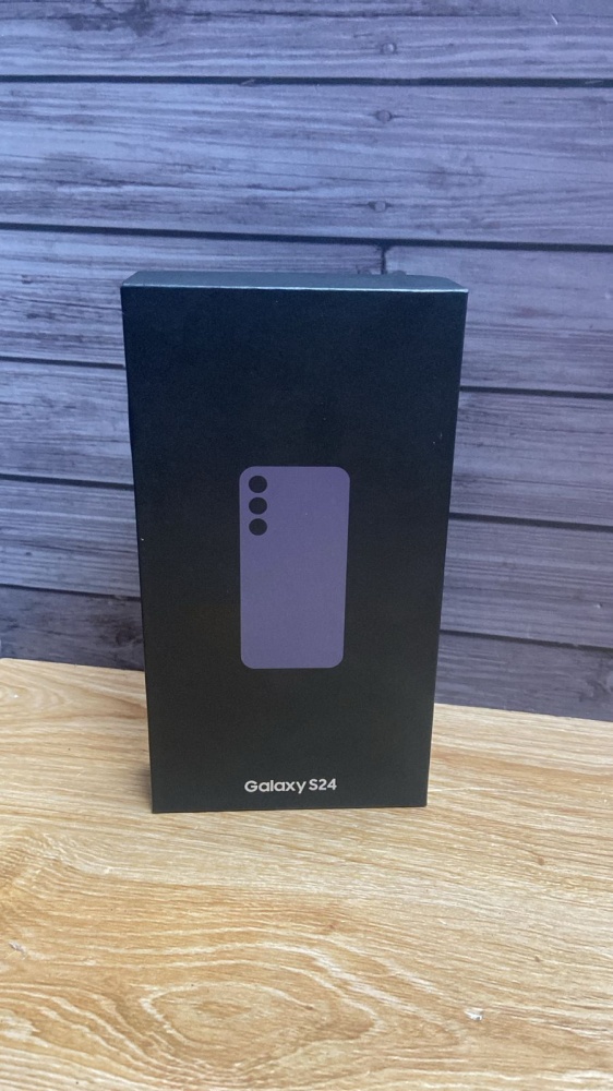 Смартфон Samsung S24