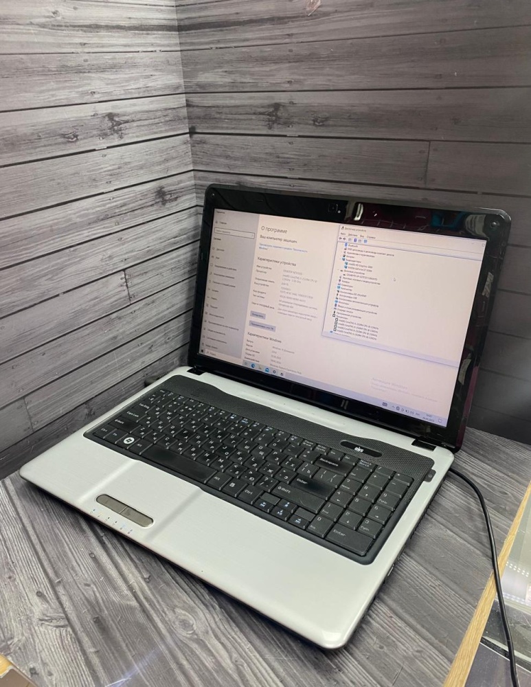 Ноутбук DNS i5 2th / 8 / 128ssd / GT555m