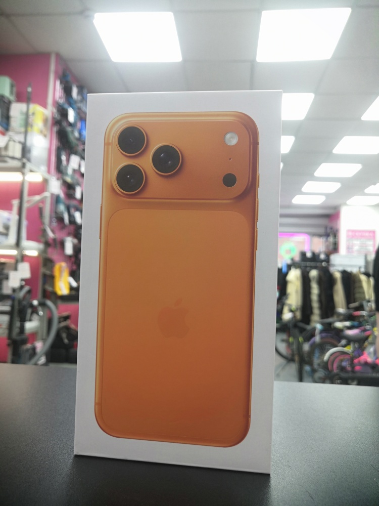 Смартфон iPhone XR 128 Gb в корпусе 17 pro