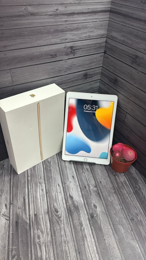 Планшет Apple iPad 5 A1822 (2017) 32gb