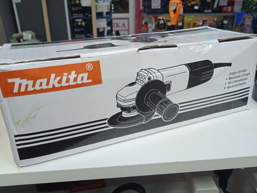 УШМ (Болгарка) Makita 840 Вт, сетевая